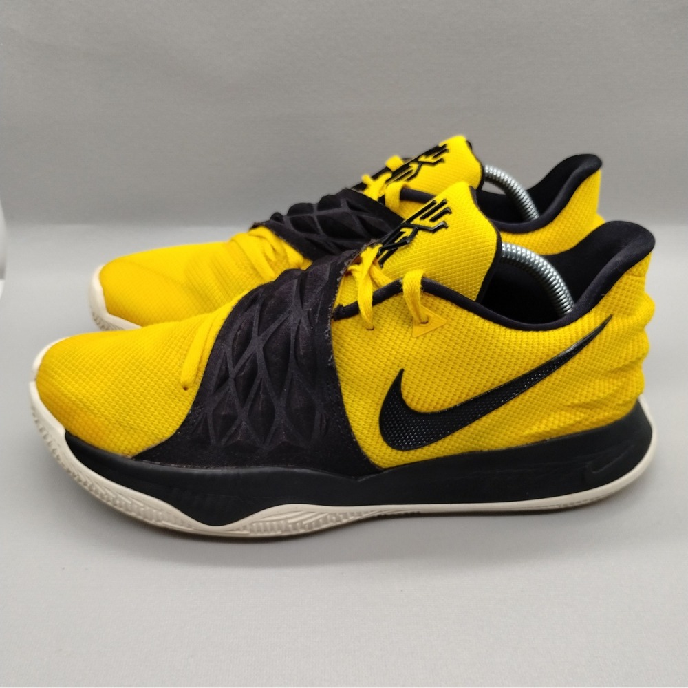 Nike Kyrie 1 Low Amarillo Basketball Sneakers Mens Size 11 Athletic Shoes Yellow